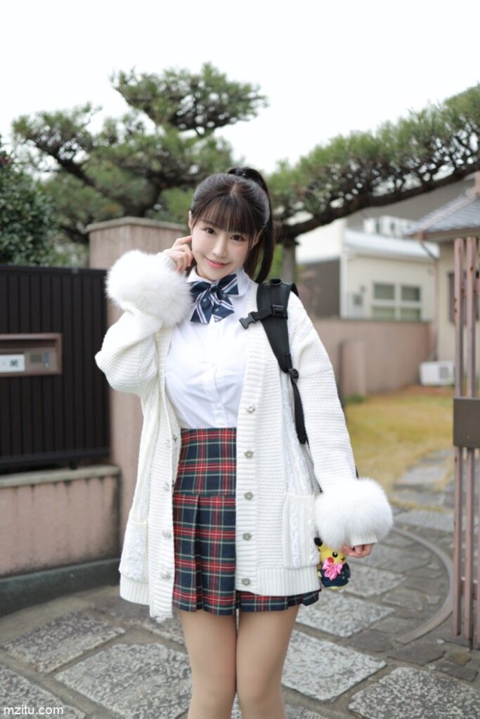 甜美小姐姐朱可儿：下课后来一场尾随的约会-图嘿嘿