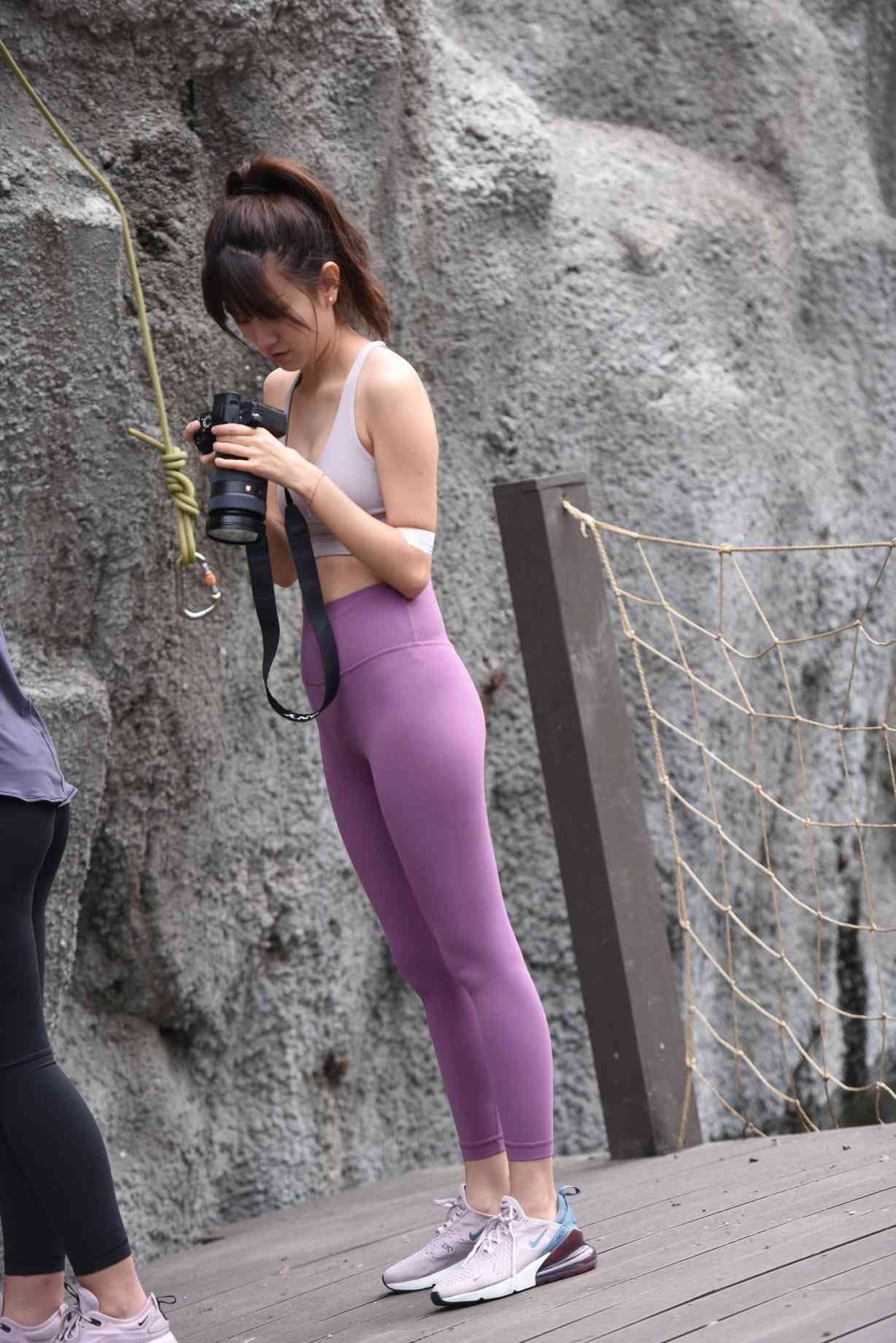 图片[1]-香芋色瑜伽裤高马尾女孩【111P】04039-图嘿嘿