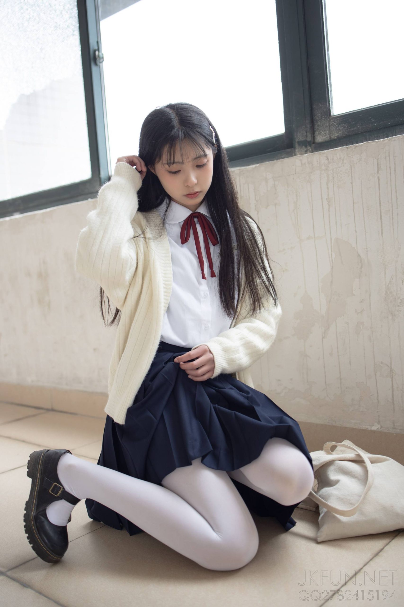 图片[3]-甜美可人的白丝姑娘【127P】20011-图嘿嘿