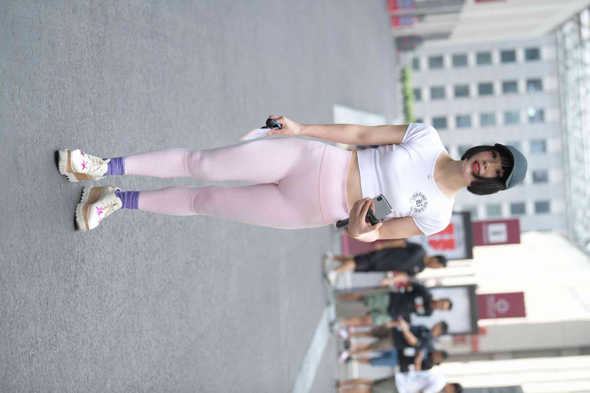 图片[2]-短发鸭舌帽时尚女生【102P】04022-图嘿嘿