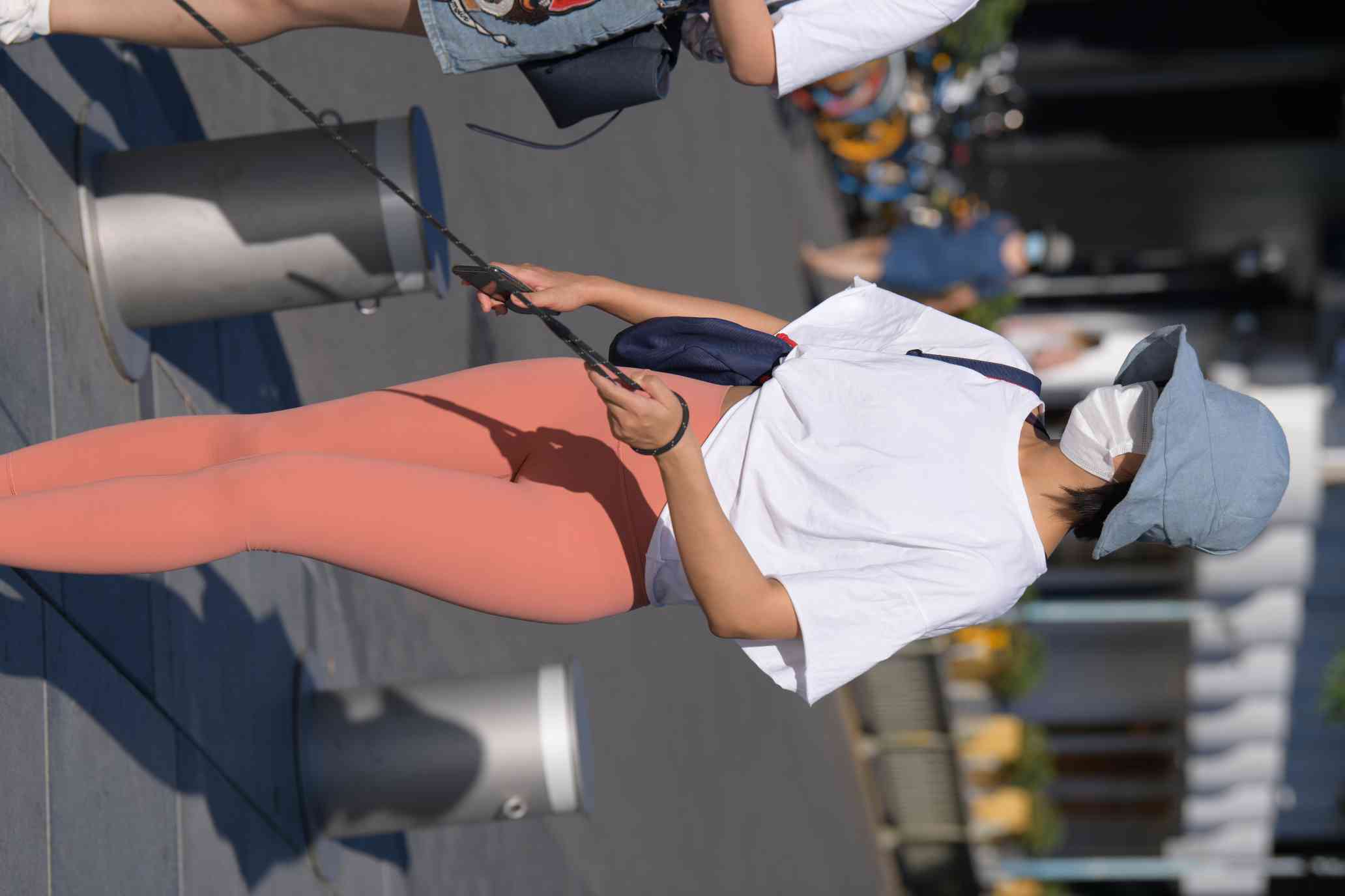 图片[3]-【免费】遛狗的瑜伽裤女人【60P】04031-图嘿嘿