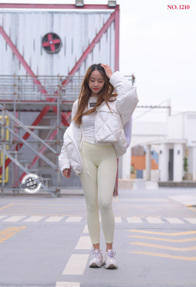 图片[2]-漂亮的白色瑜伽裤女孩 J1441 696P1V-21.4GB-图嘿嘿