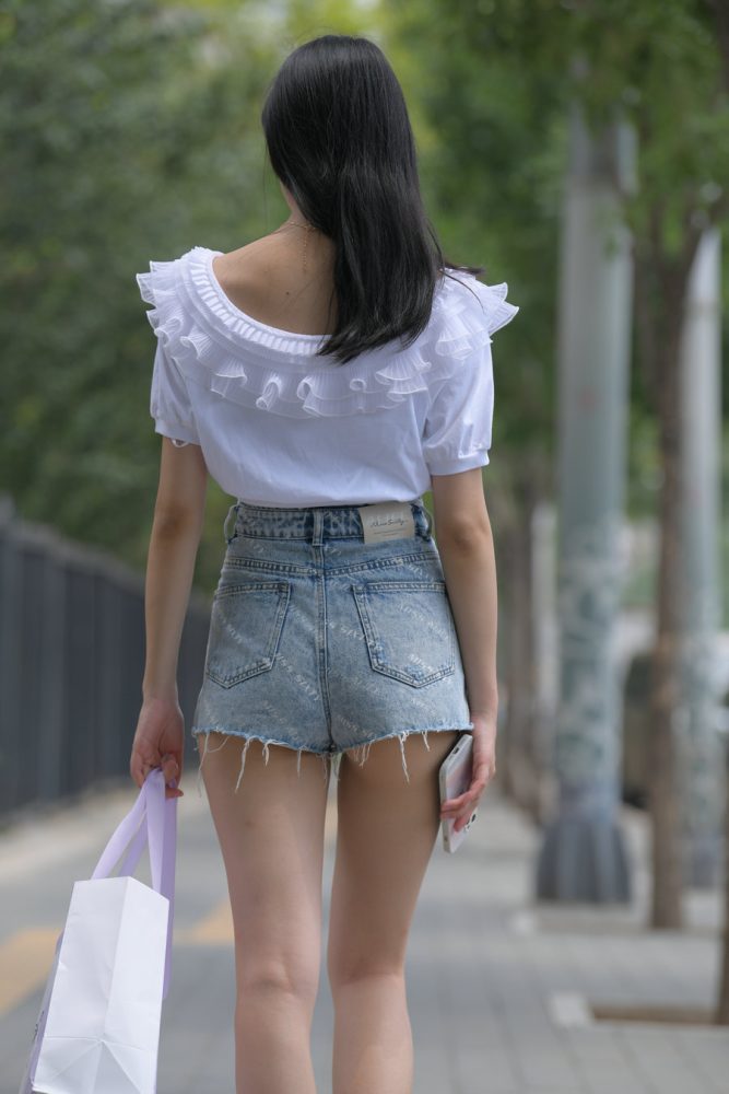 J2219 644P1V-23.3GB-图嘿嘿