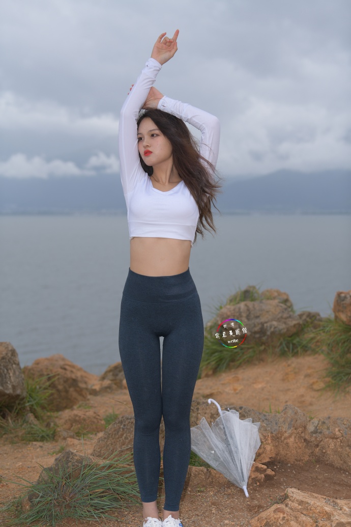 图片[1]-深蓝色瑜伽裤甜美女孩 J1320 514P2V-17.5GB-图嘿嘿