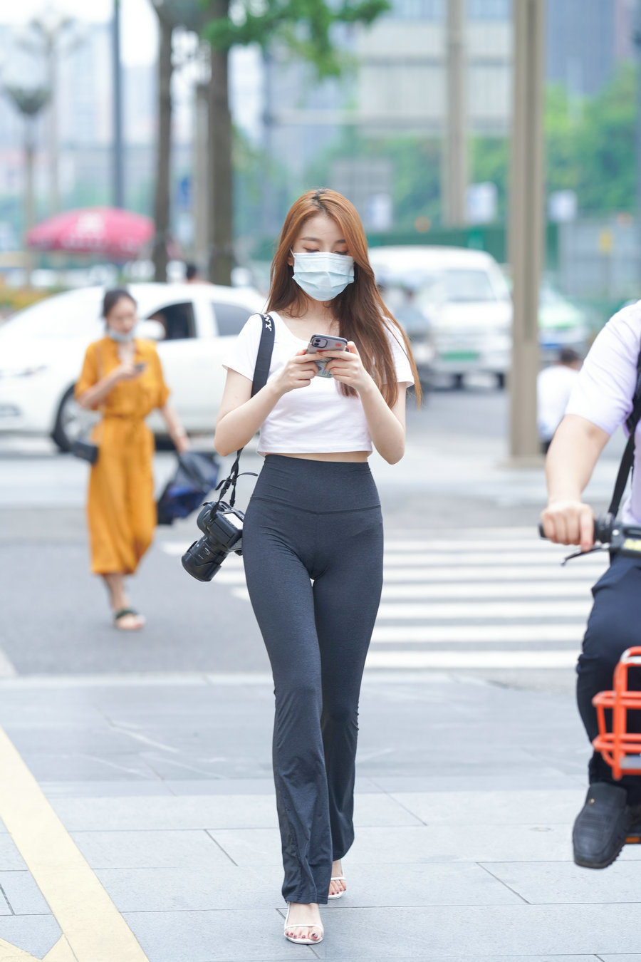 图片[3]-玩单反机的瑜伽裤女孩  J1270 498P5V-28.6GB-图嘿嘿