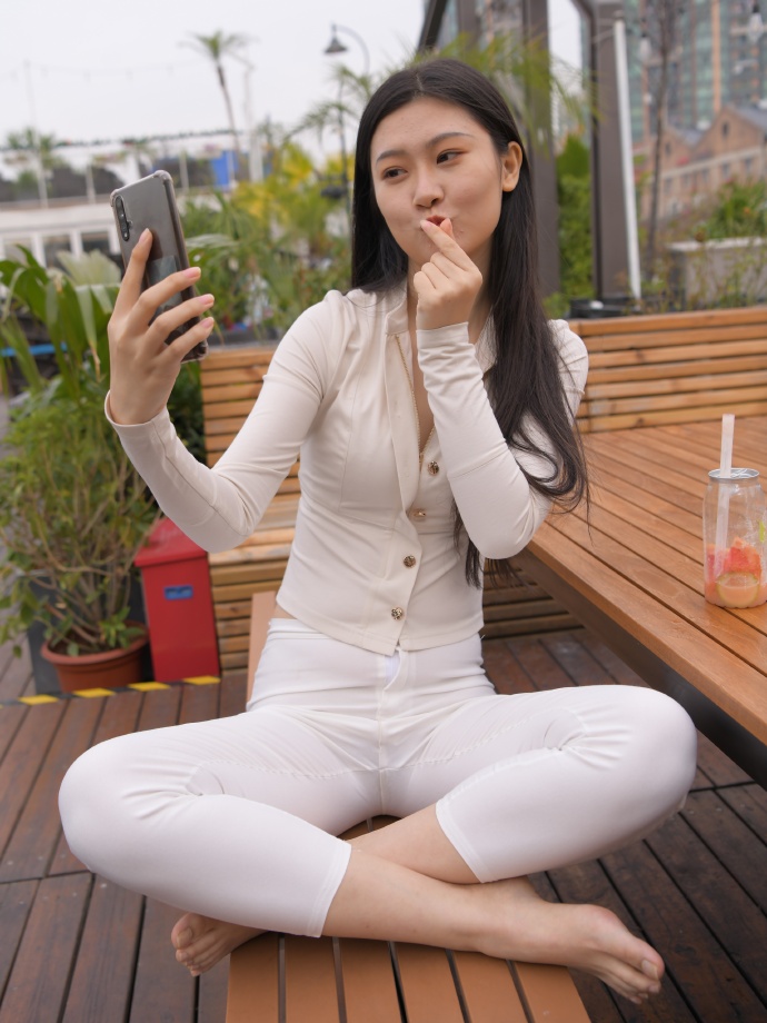 图片[2]-白色紧身裤女孩 J1418 732P2V-27.1GB-图嘿嘿