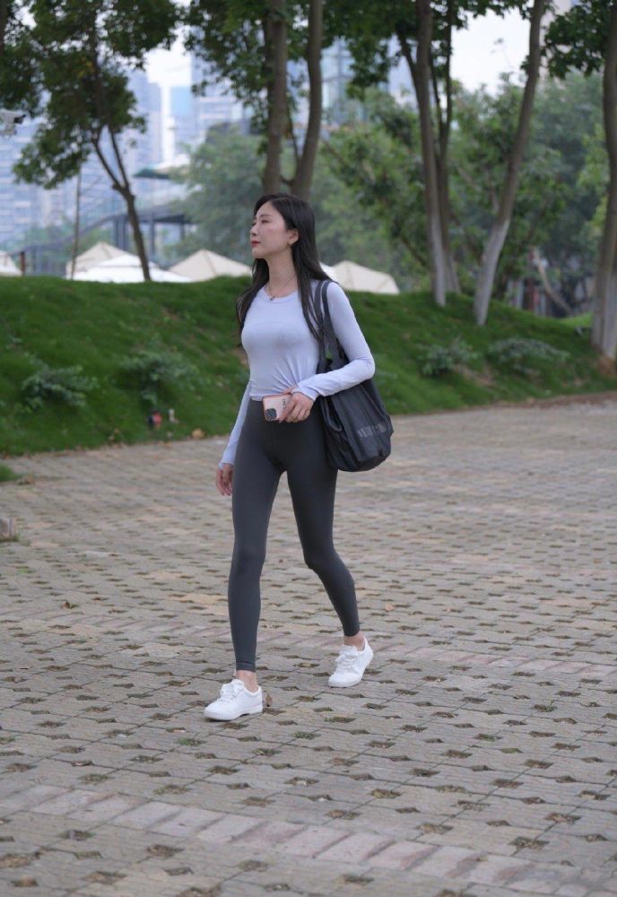 图片[2]-荡秋千的瑜伽裤女孩J2135 588P1V-20.8GB-图嘿嘿