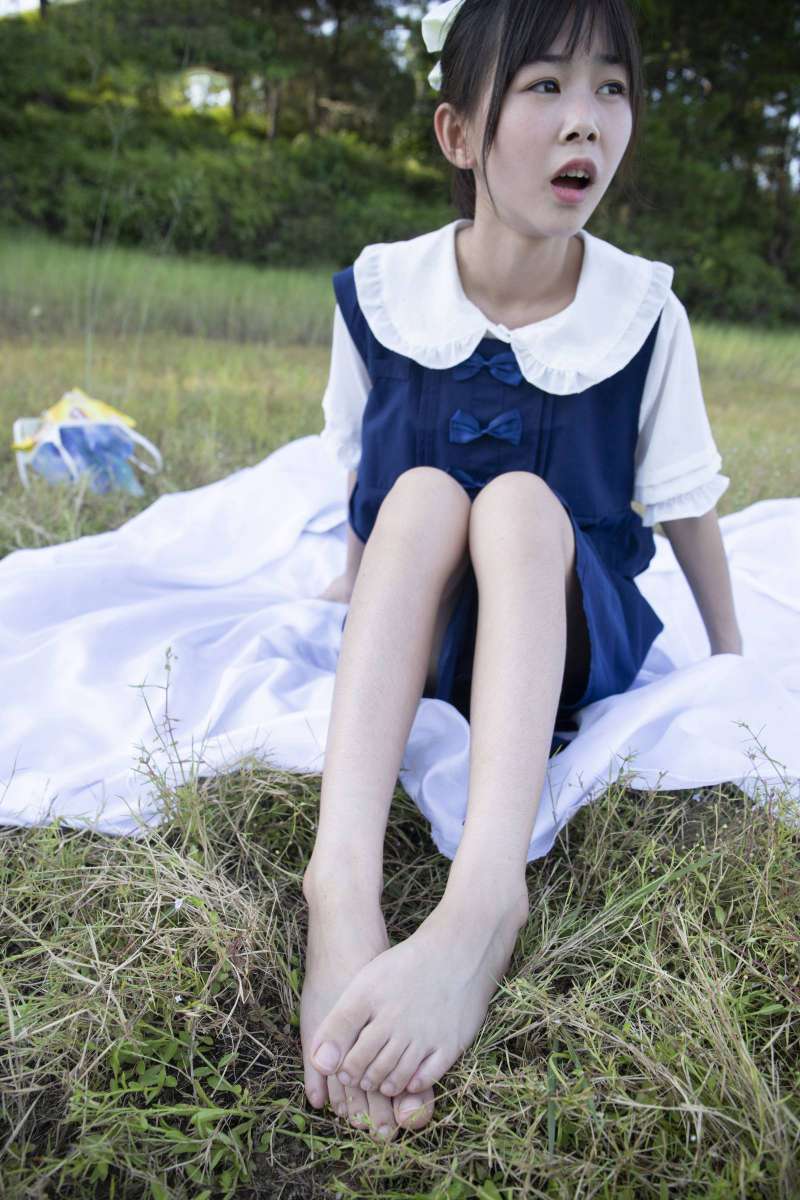 图片[1]-非常甜美的牛仔裙女孩【226P】20021-图嘿嘿