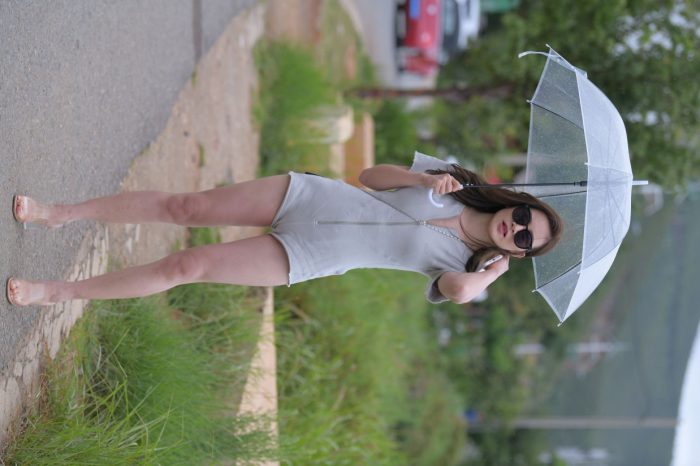 在海边开跑车的连衣短裤女孩【390P】00030-图嘿嘿