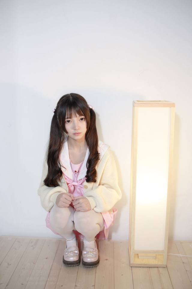 图片[2]-好像有什么心事的白丝双马尾女孩【59P】20022-图嘿嘿