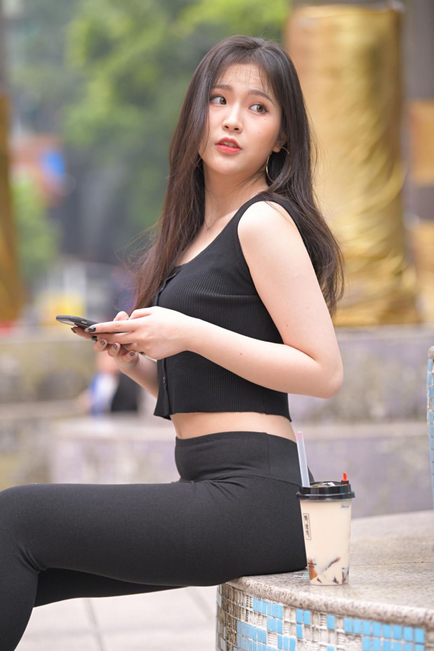 喝奶茶的黑色瑜伽裤长发姑娘【376P】00055-图嘿嘿