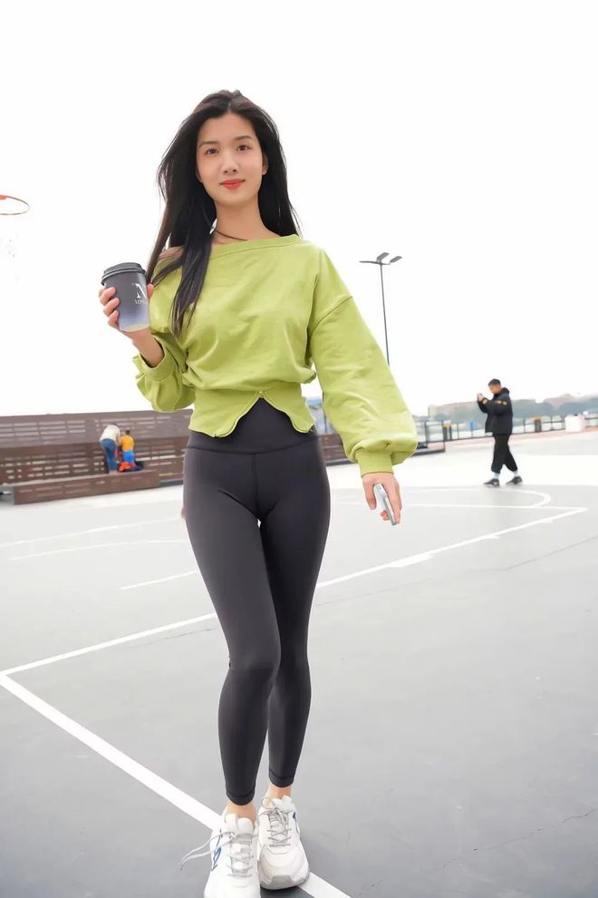 绿色瑜伽裤女孩很开心 J1519 1094P1V-27.6GB-图嘿嘿