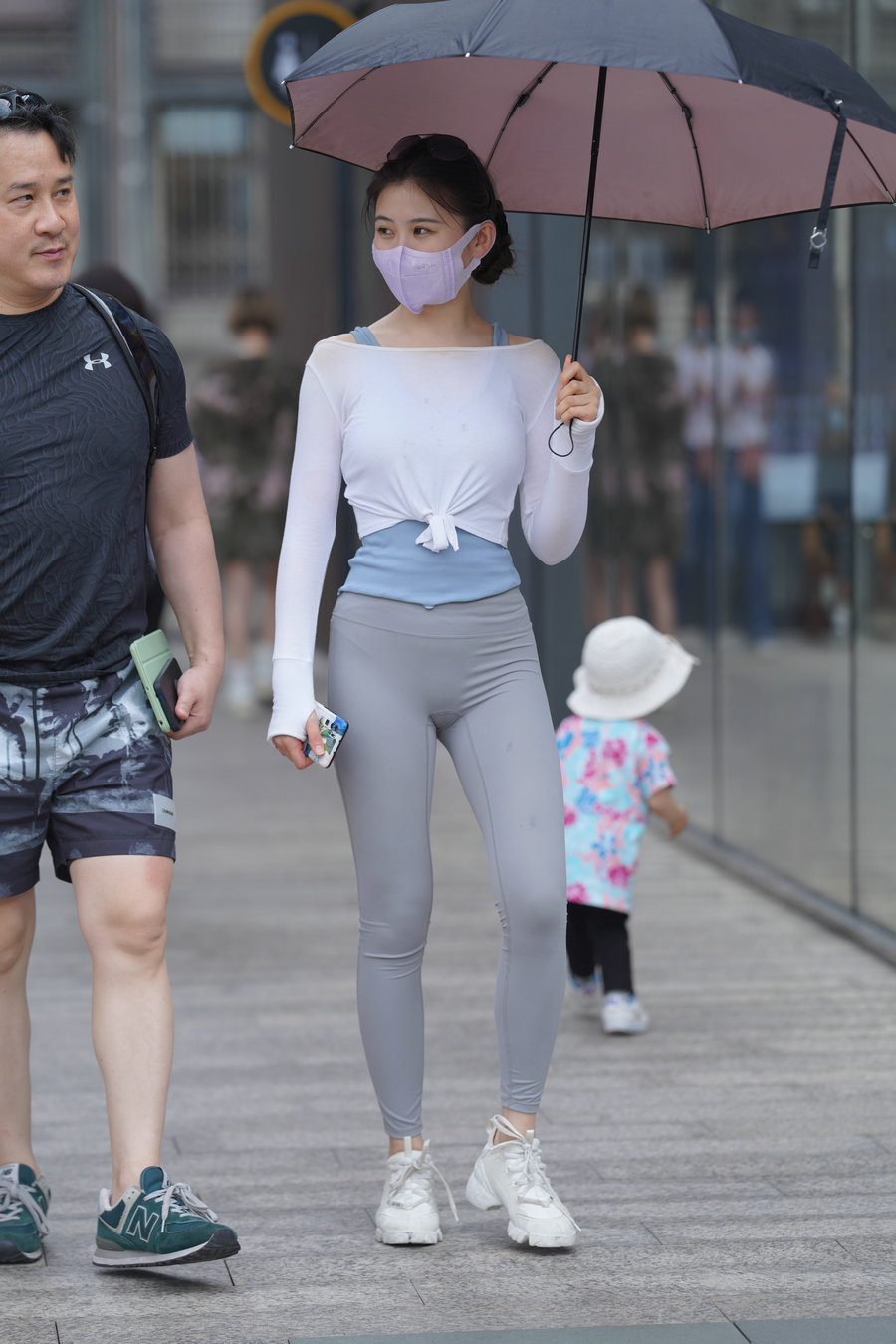 图片[1]-街拍逛街的瑜伽裤小女人  J2874 36P-469MB-图嘿嘿