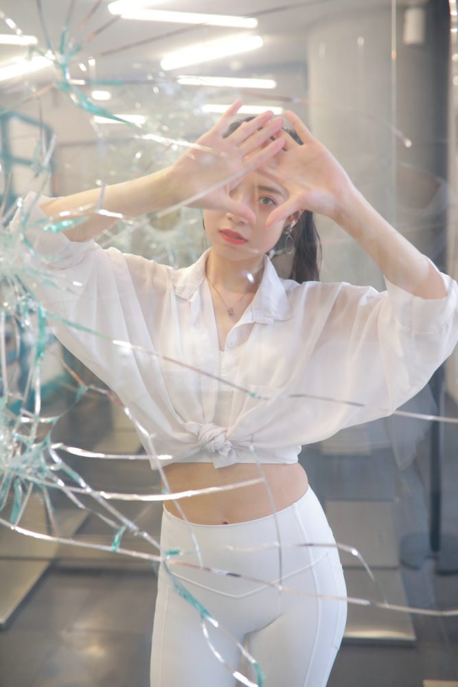 图片[1]-白色瑜伽裤女孩J2145 861P2V-22.3GB-图嘿嘿