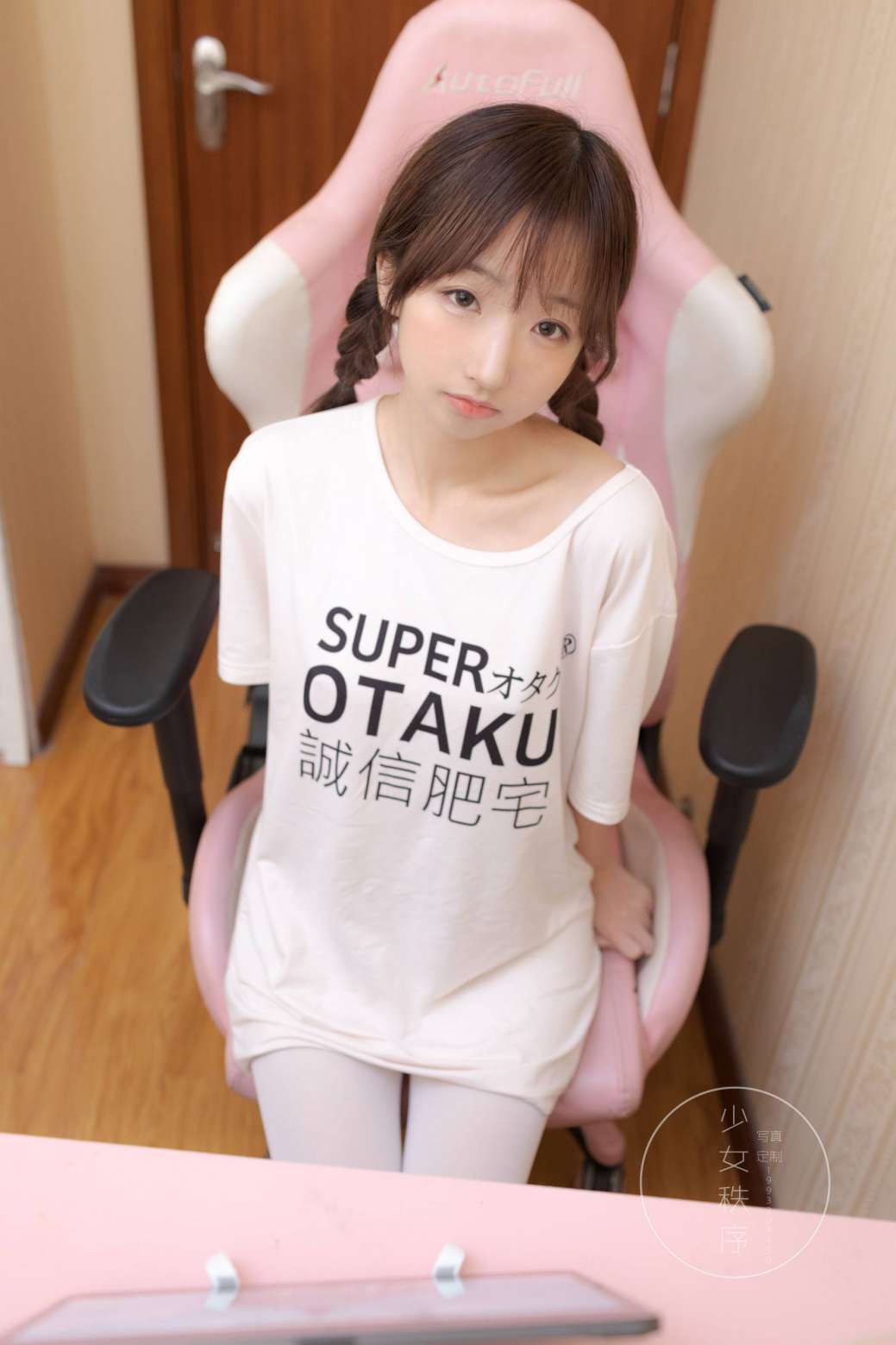 图片[5]-喜欢玩电竞的双马尾粉红女孩【65P】20026-图嘿嘿