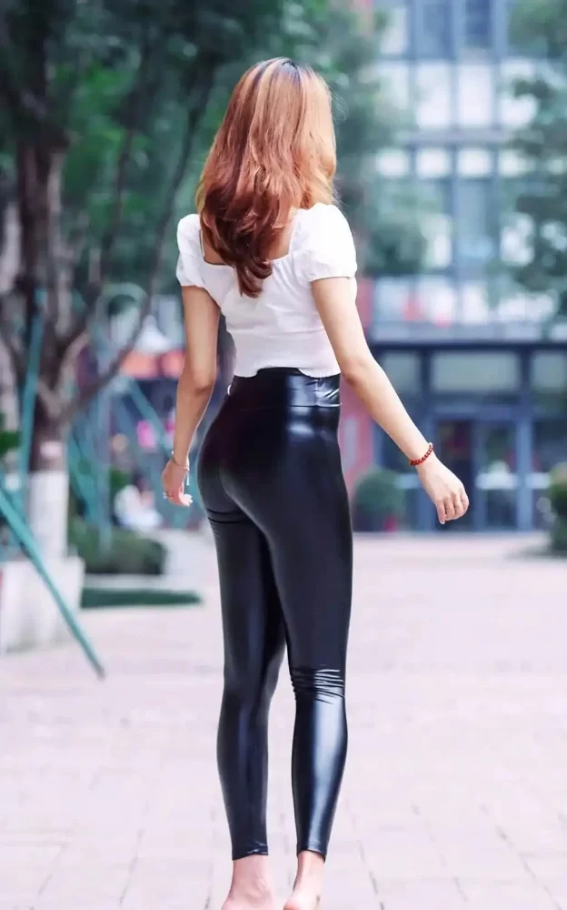 图片[4]-紧身皮裤时尚女人 J1940 605P1V-23.8GB-图嘿嘿