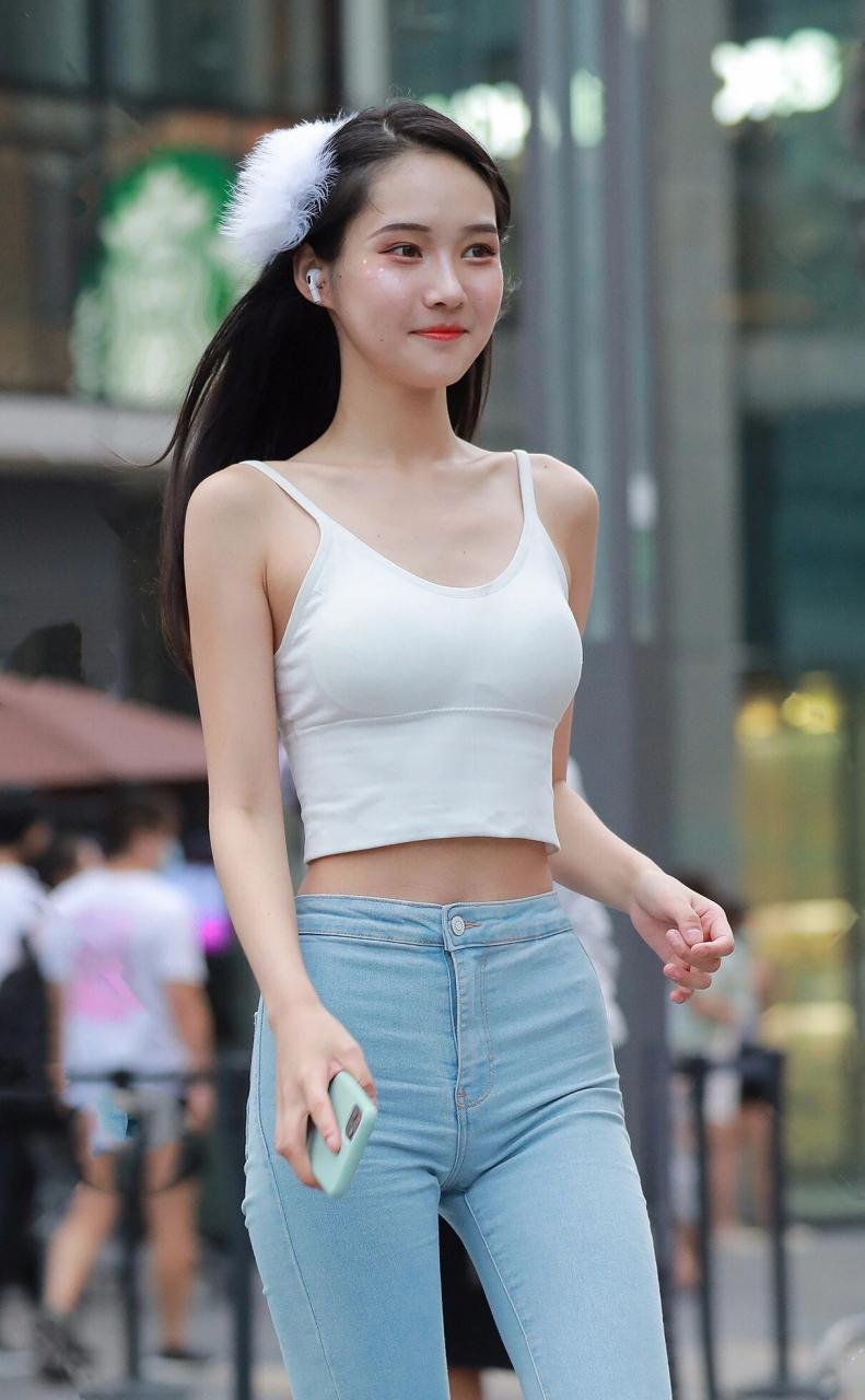 图片[1]-非常漂亮的牛仔裤女孩 J2144 98P1V-1.92GB-图嘿嘿