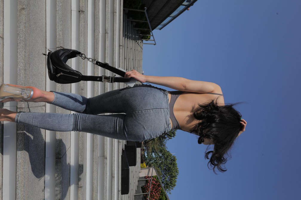 图片[2]-漂亮的紧身牛仔裤长发女孩【474P】00059-图嘿嘿