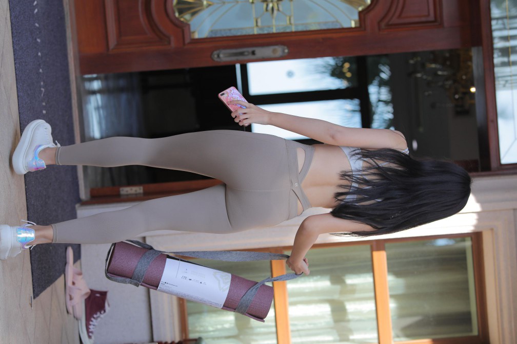 图片[5]-灰色瑜伽裤温柔的女孩【369P】00058-图嘿嘿