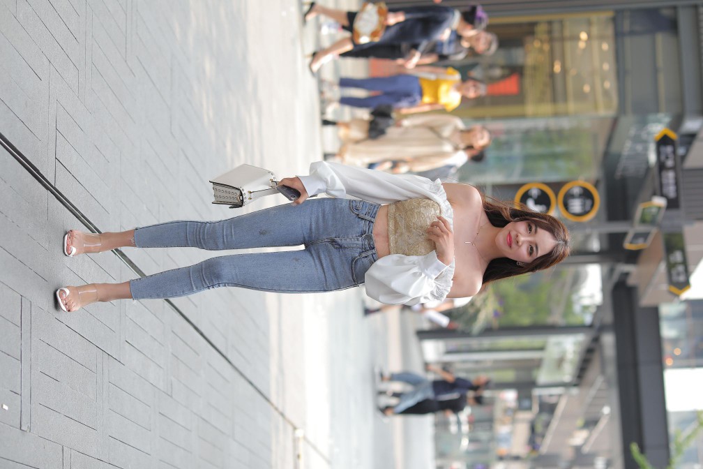 图片[3]-长相甜美的紧身牛仔裤姑娘【114P】00038-图嘿嘿