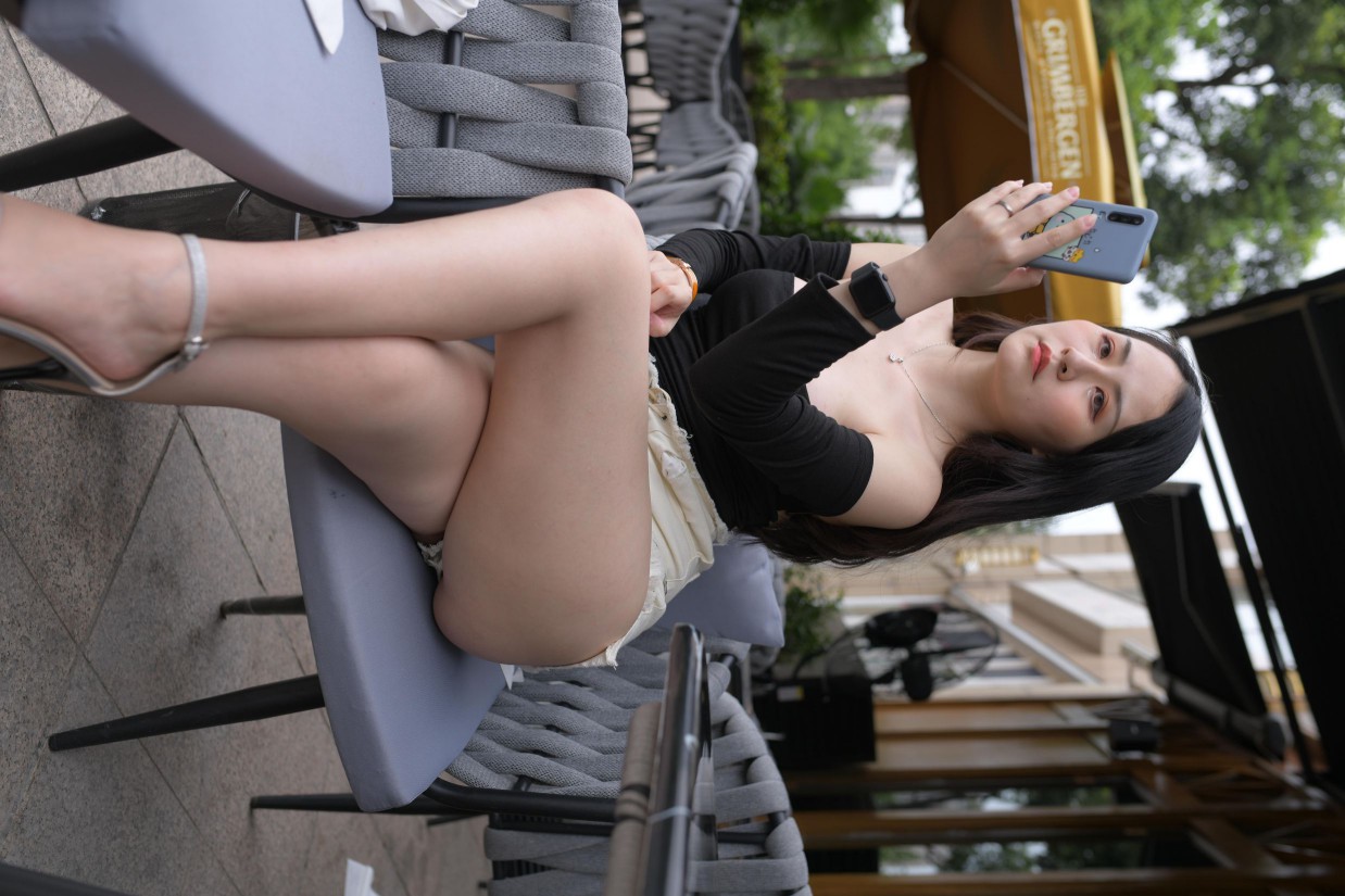 图片[4]-白色短裤的女生笑的很开心【177P】00035-图嘿嘿