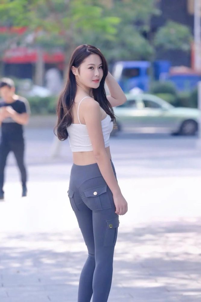 紧身牛仔裤小女人 J1746 562P-12.8GB-图嘿嘿