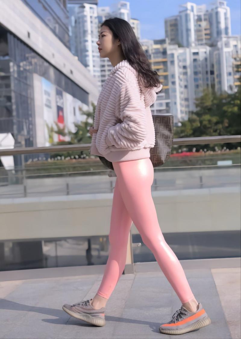 图片[2]-粉红色紧身裤的女孩 J1482 365P2V-18.1GB-图嘿嘿