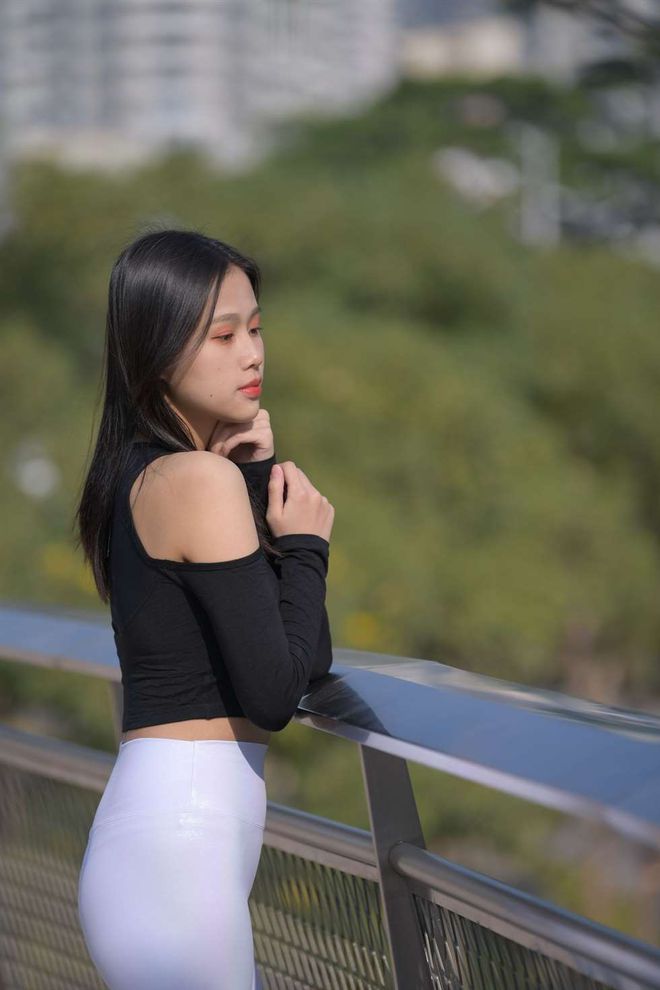 图片[4]-穿紧身白裤的端庄女孩 J1436 674P1V-22.2GB-图嘿嘿