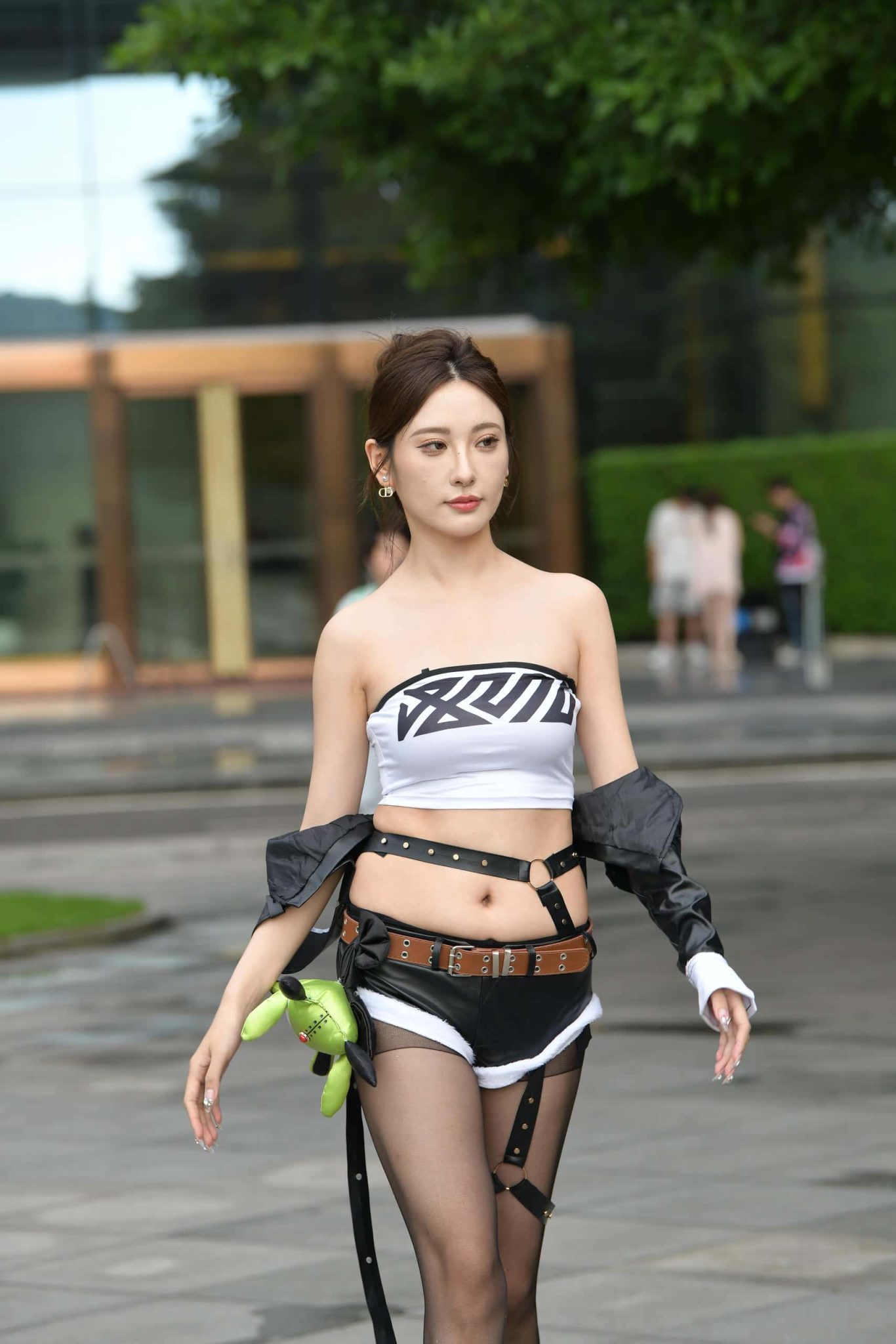 图片[1]-P3053 魅力黑色皮短裤【73P】-图嘿嘿