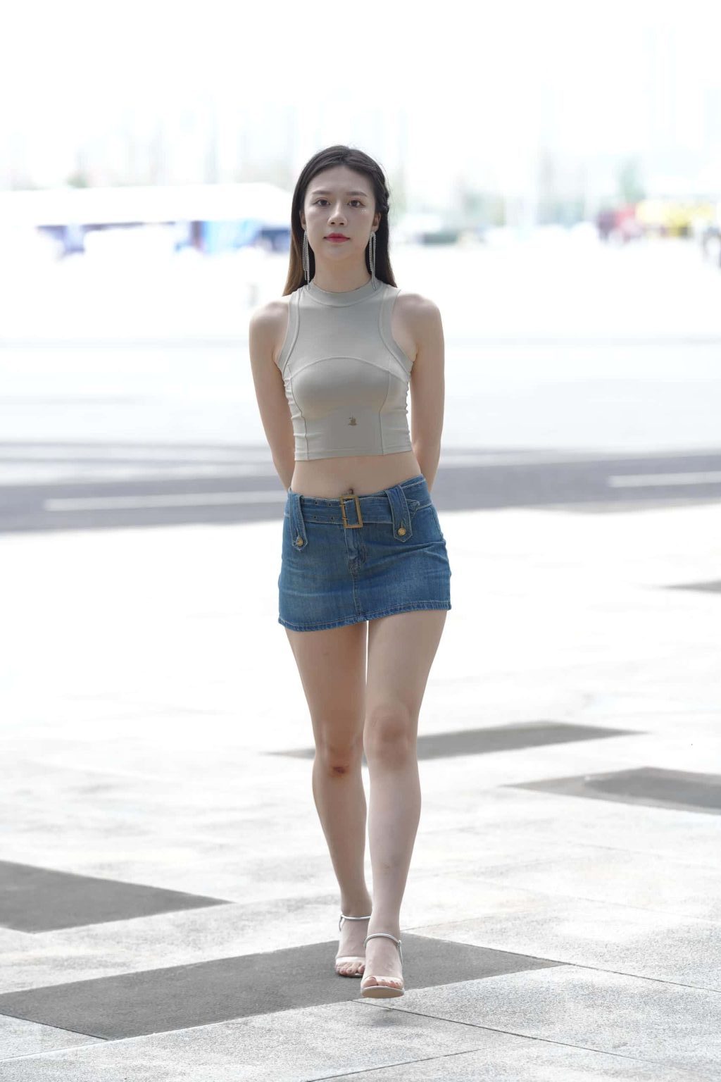 图片[1]-P4110 牛仔裙姐姐 【300P 3.73G】-图嘿嘿